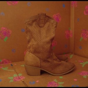 American eagle cowgirl boots
